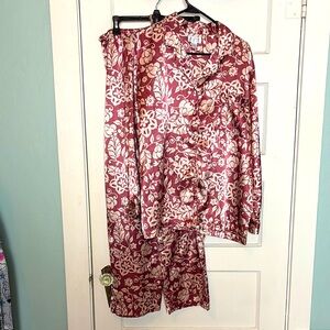 Cabernet Sleepwear Floral Satin Pajama Set Size L